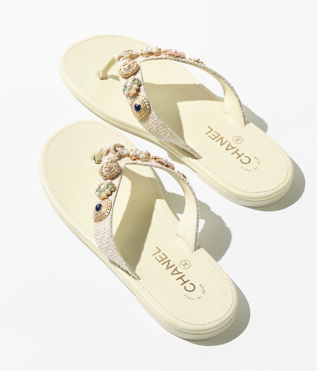 Spring-Summer 2025 Pre-collection Thongs - Image 2